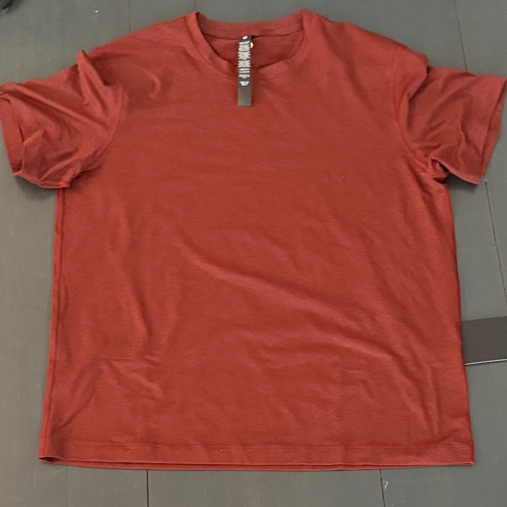 Men's burgundy t-Shirt Lululemon size large